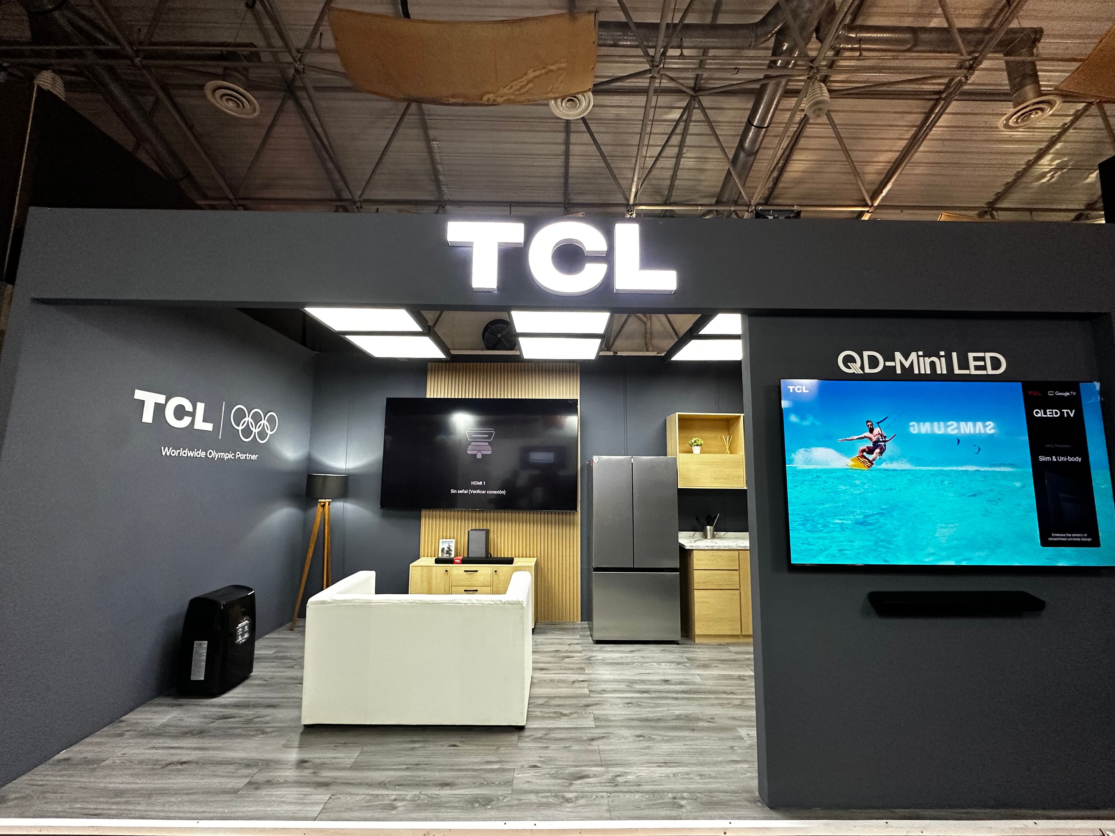 Stand 6x3 Expo Chedraui 2025 - TCL para TCL